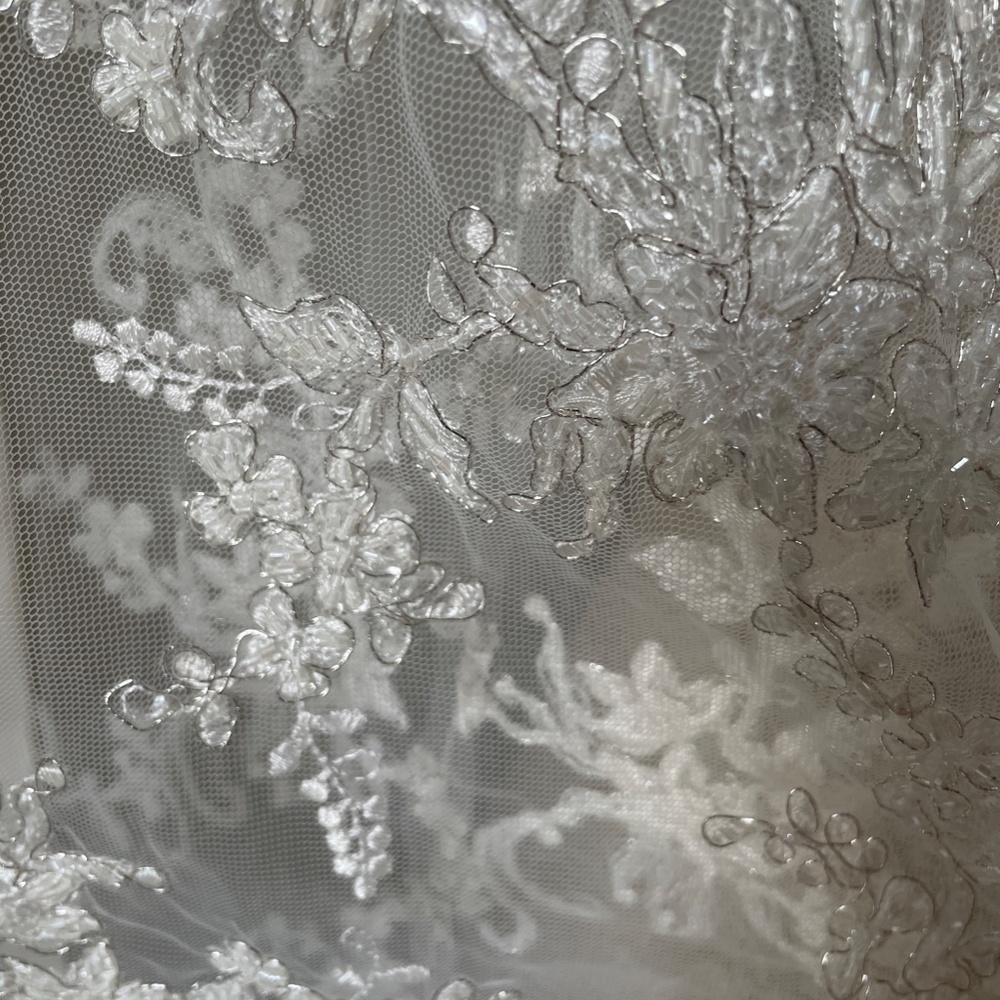 PNINA TORNAI 🤍 WEDDING GOWN - Picture 3 of 16